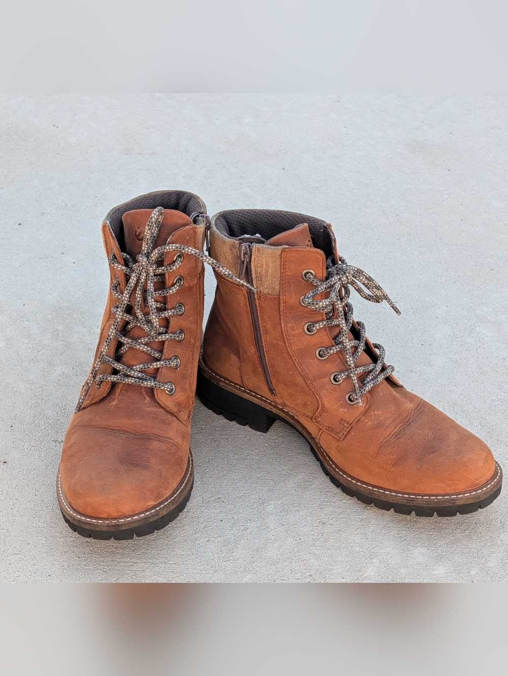 Ecco Elaina Boots, Brown size 9-9.5 Hydromax